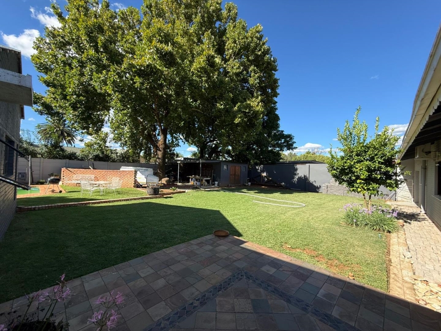 5 Bedroom Property for Sale in Universitas Free State